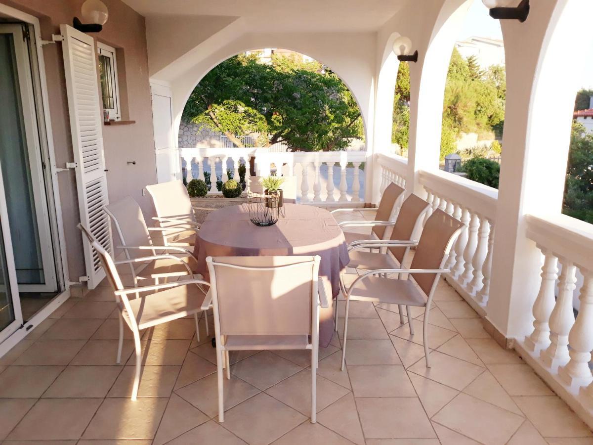 Villa Mihaela - Apartment Ika Cesarica Ngoại thất bức ảnh