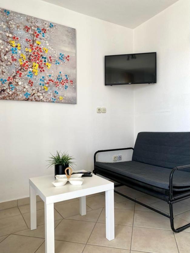 Villa Mihaela - Apartment Ika Cesarica Ngoại thất bức ảnh
